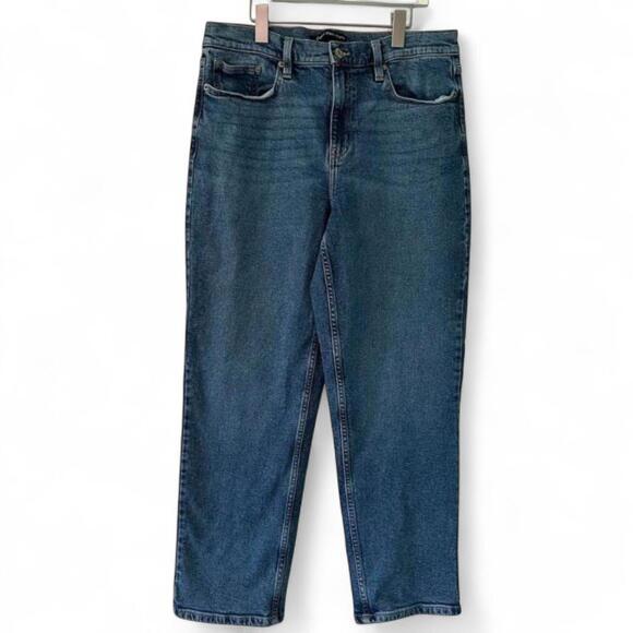 Size 10 - Picture 1 of 7
